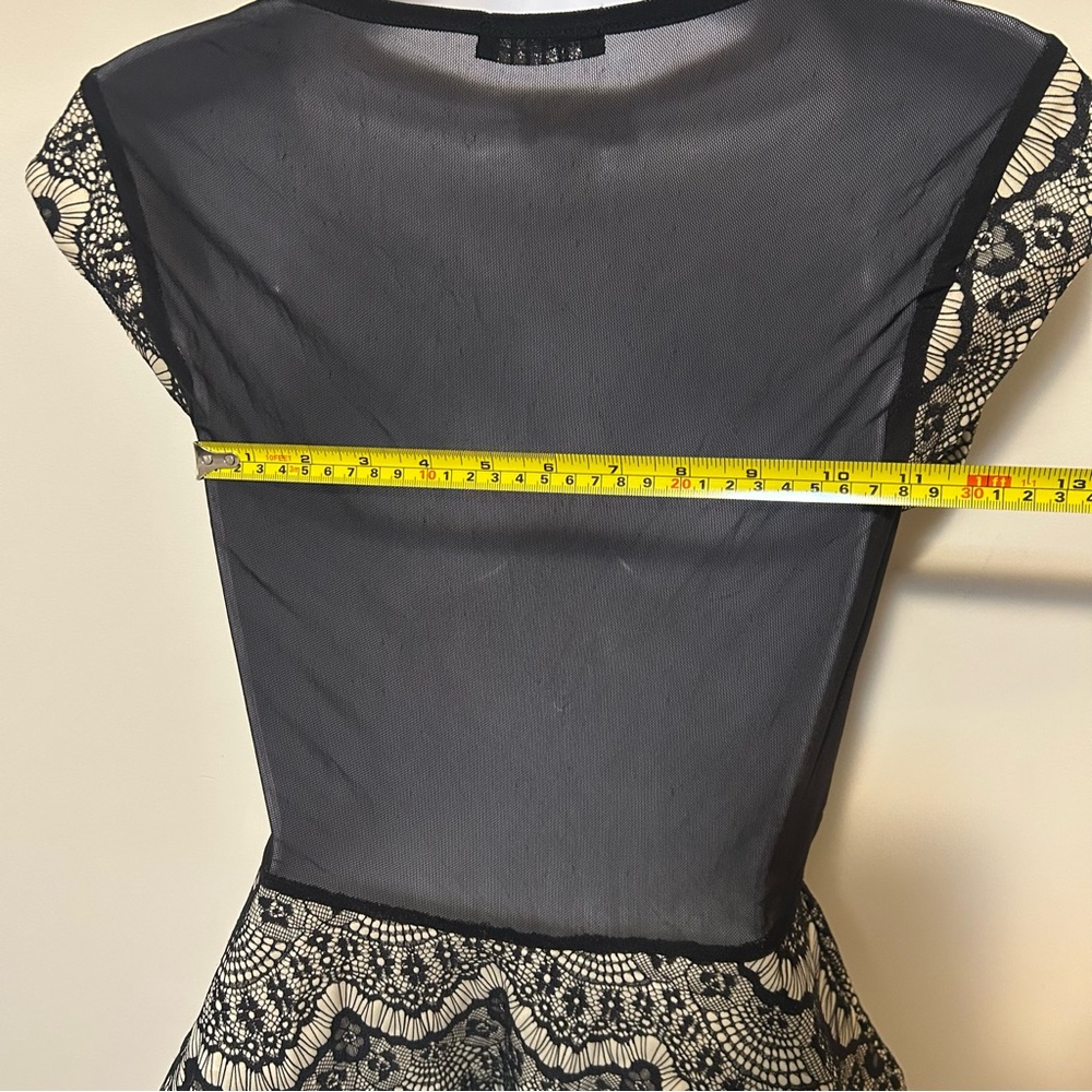 Sirens Black Lace Top - Picture 7 of 7